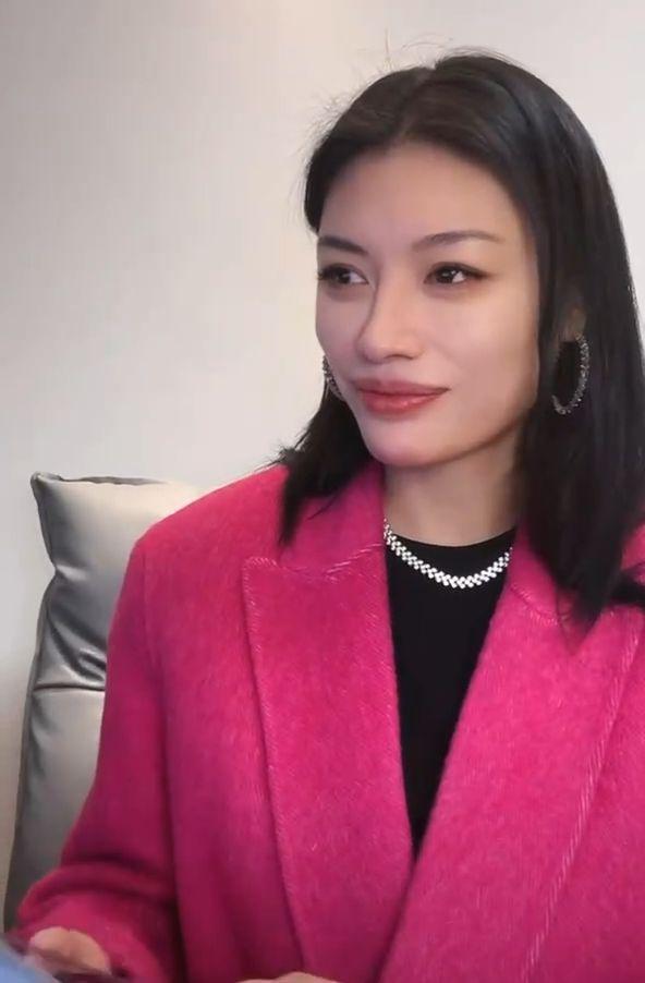 葛荟婕否认向汪峰求复合:只是想要女儿的联系方式