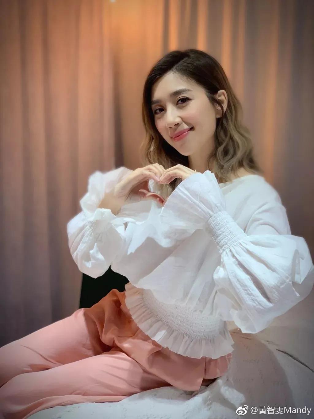 连续七年提名TVB视后无果，卷入TVB斗争后离巢？