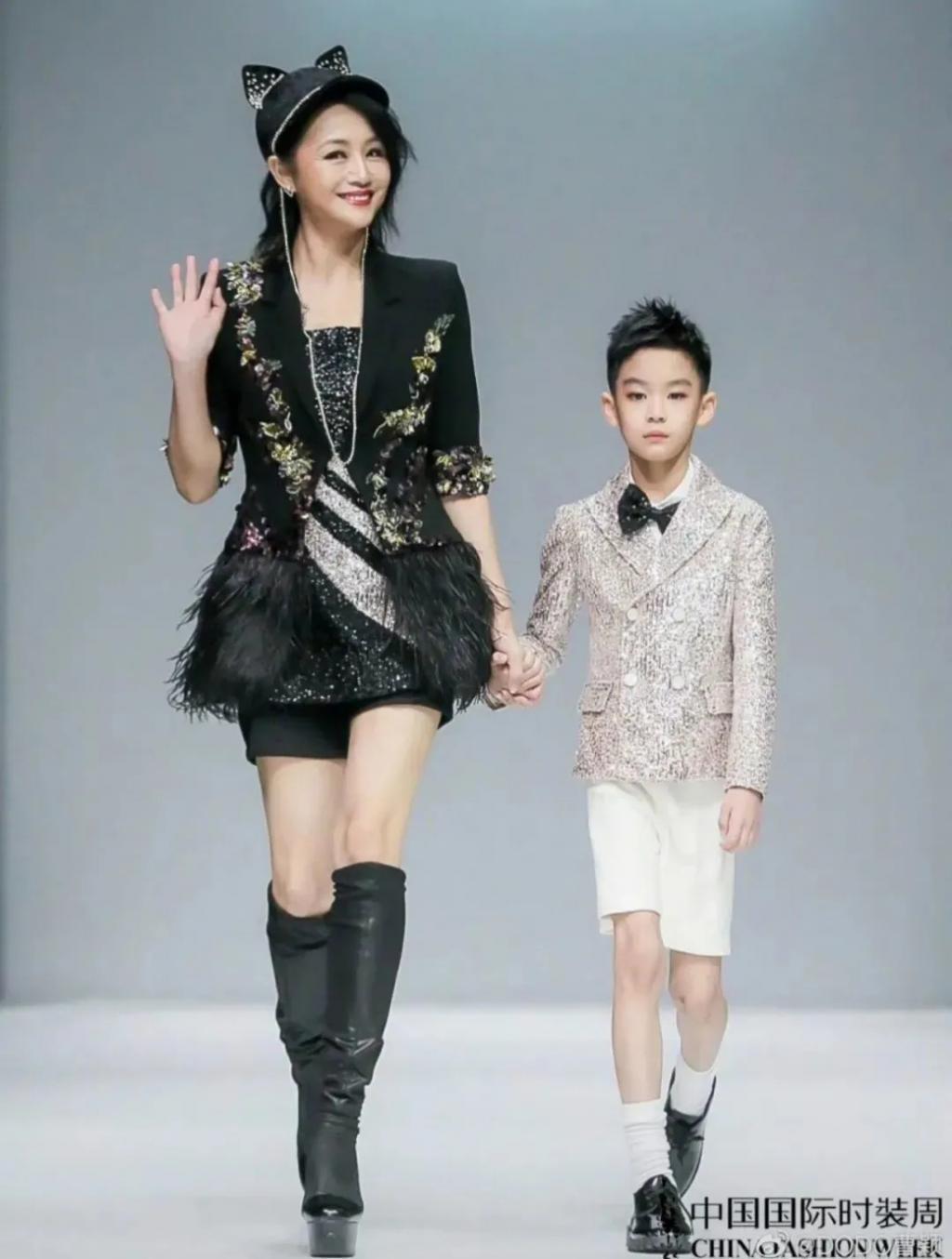 还记得曹颖的儿子吗？上天到底给他关上了哪扇门啊？