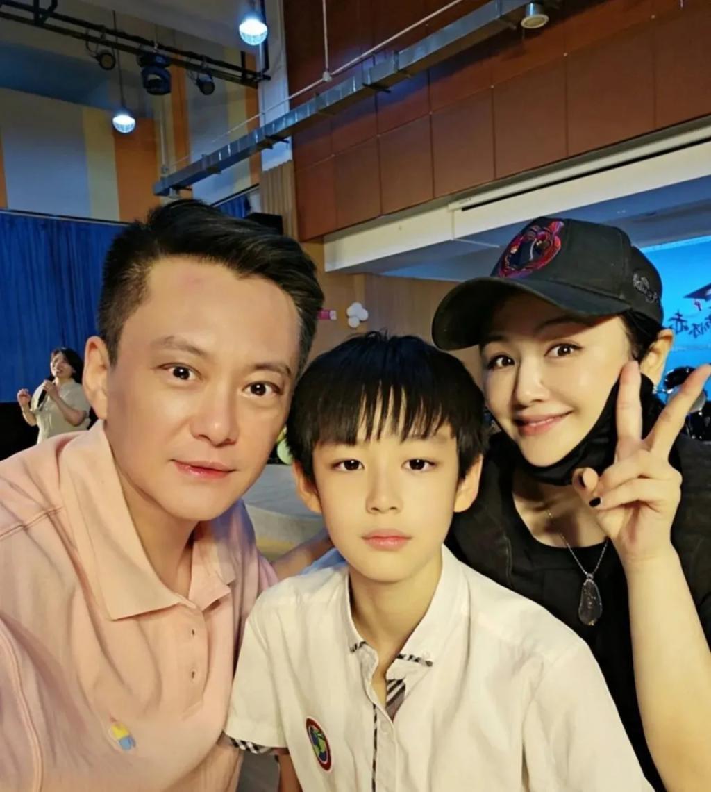 还记得曹颖的儿子吗？上天到底给他关上了哪扇门啊？