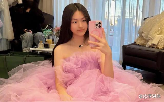 真是女大十八变！这几位星二代，现在美得让人不敢认