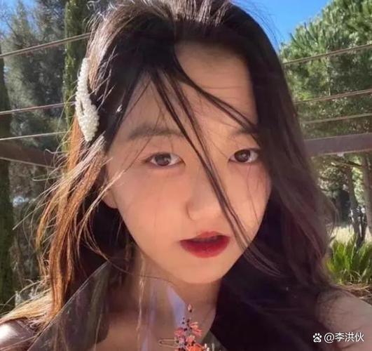 真是女大十八变！这几位星二代，现在美得让人不敢认