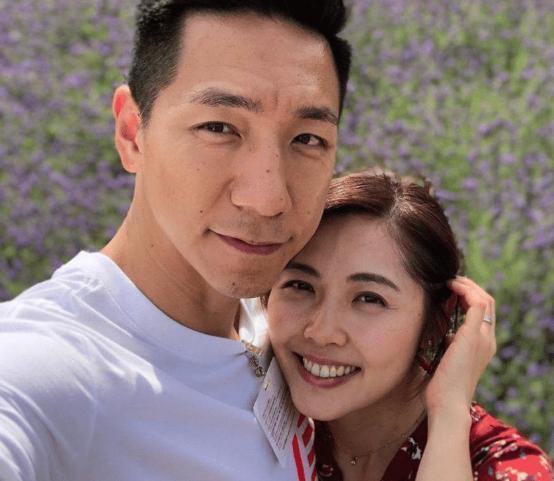 柳俊江烧炭自杀，女友及前妻现身殡仪馆，自杀原因曝光