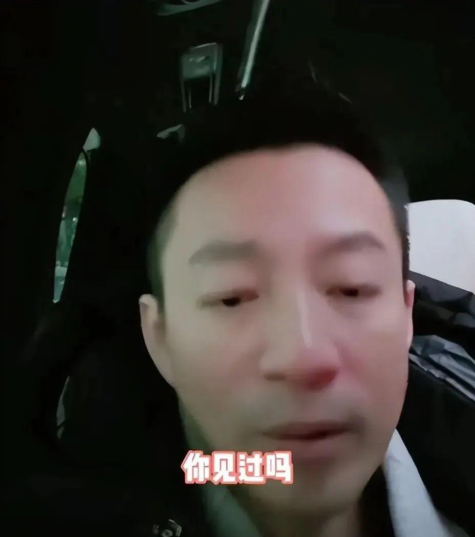 汪小菲高调晒女方童年照维护新女友，张兰不承认儿子新欢