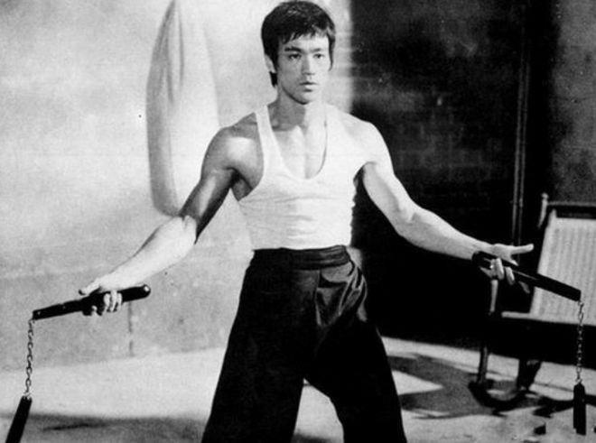 1973年，李小龙突然在香港离奇死亡，到底发生了什么？