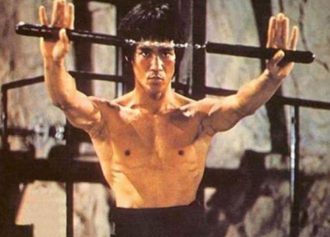 1973年，李小龙突然在香港离奇死亡，到底发生了什么？