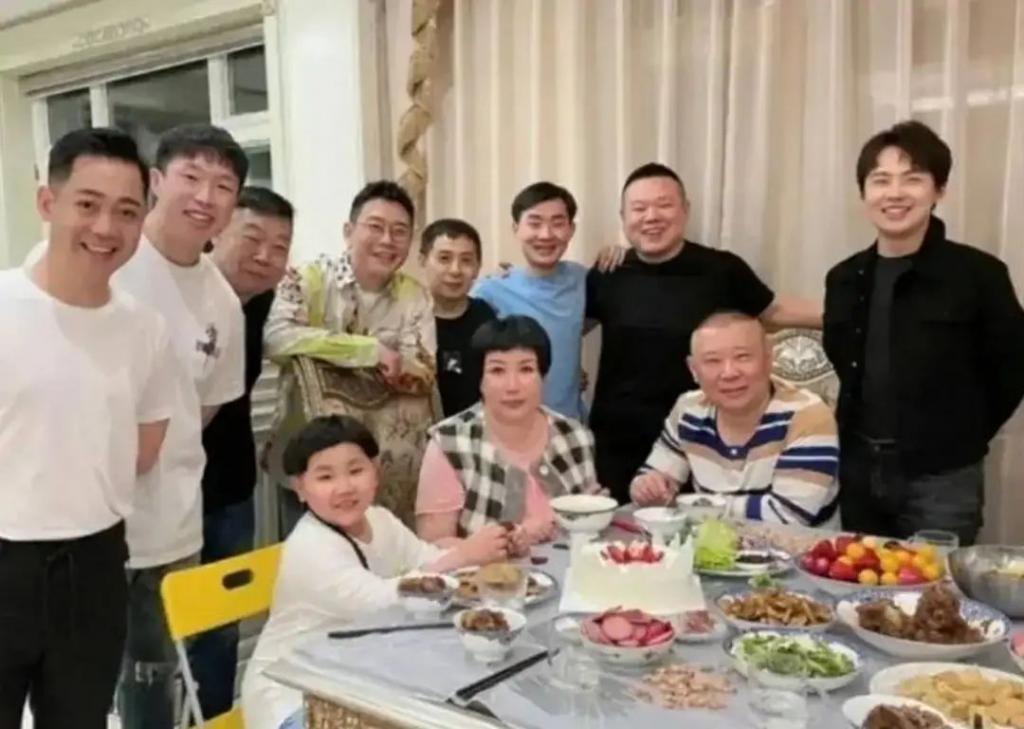 表面亲热，实则为了争产？！