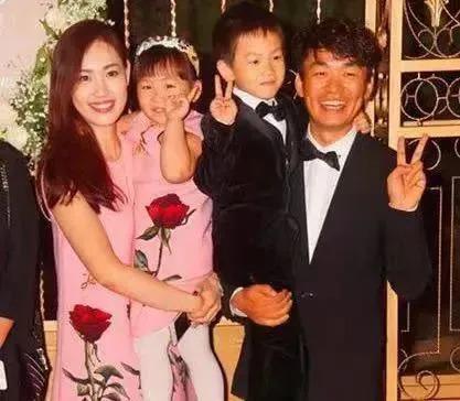宋喆时隔六年出狱，马蓉带女儿远居澳洲，还打算移民？