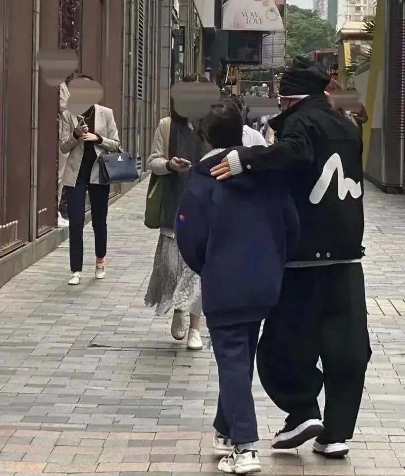 宋喆时隔六年出狱，马蓉带女儿远居澳洲，还打算移民？