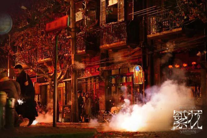 《繁花》大爆，“出息了我的papi酱”！