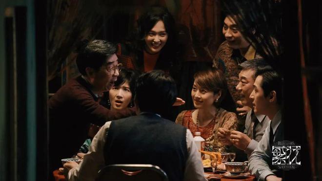 《繁花》大爆，“出息了我的papi酱”！