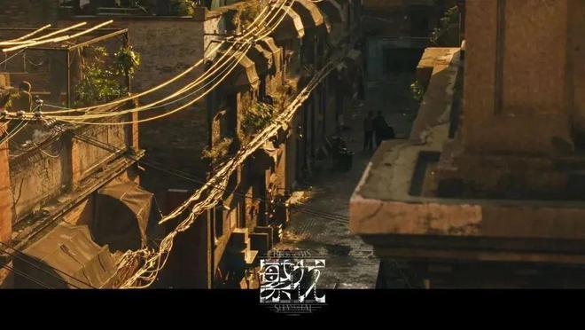 《繁花》腔调，可不止是李李的皮草、汪小姐的风衣、玲子的衬衫…