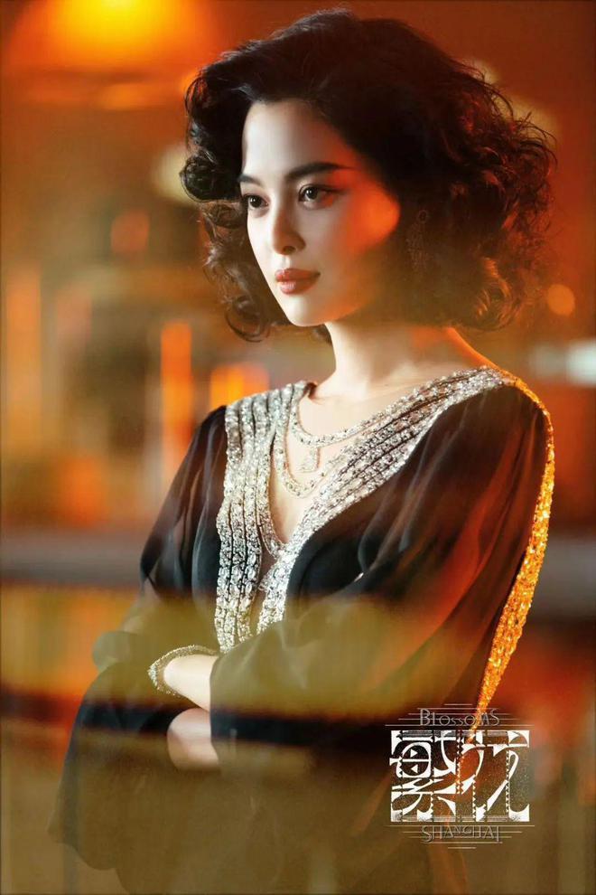 《繁花》腔调，可不止是李李的皮草、汪小姐的风衣、玲子的衬衫…