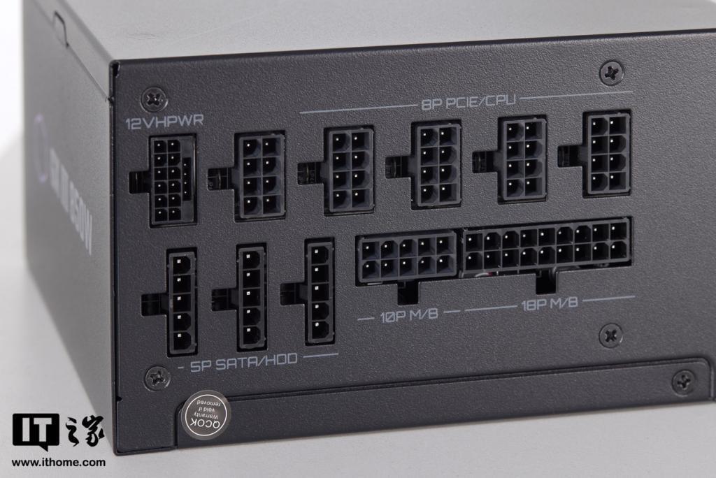 酷冷至尊GX Ⅲ 850W GOLD MODULAR电源图赏，电源就该低调又安静