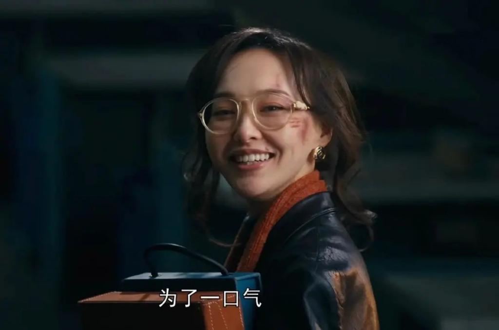 《繁花》最耐看的女人：不是唐嫣等主演，而是49岁的她