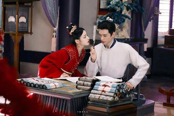 23年国产烂剧一览，能打败《以爱为营》的也只有它了！