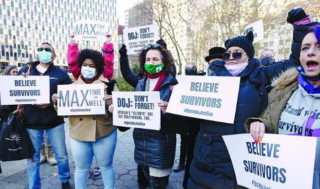 这个欧美瓜太大了！网友：很震惊、恶心、愤怒