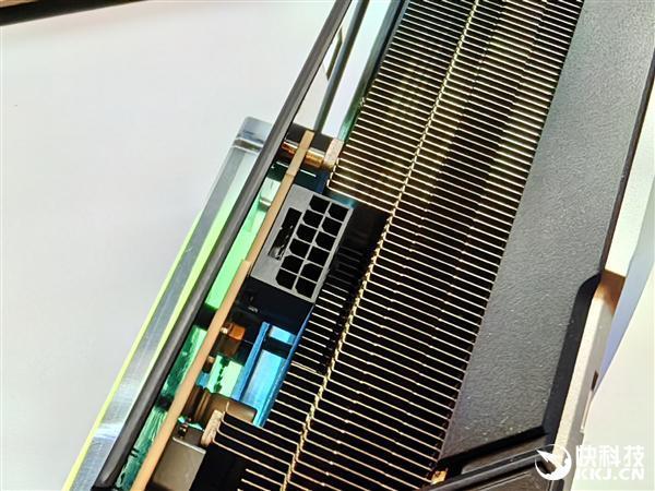 强制！RTX 40 SUPER一律标配16针供电接口