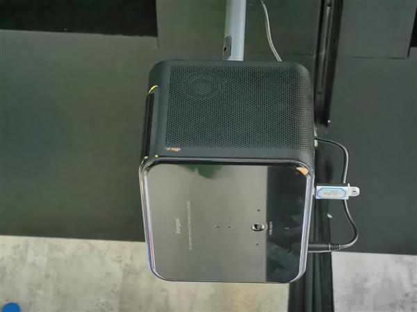 当贝投影大举进军海外:填补一大空白、2500亮度无敌