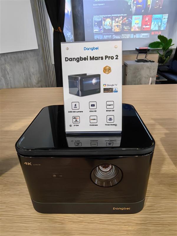 当贝投影大举进军海外:填补一大空白、2500亮度无敌