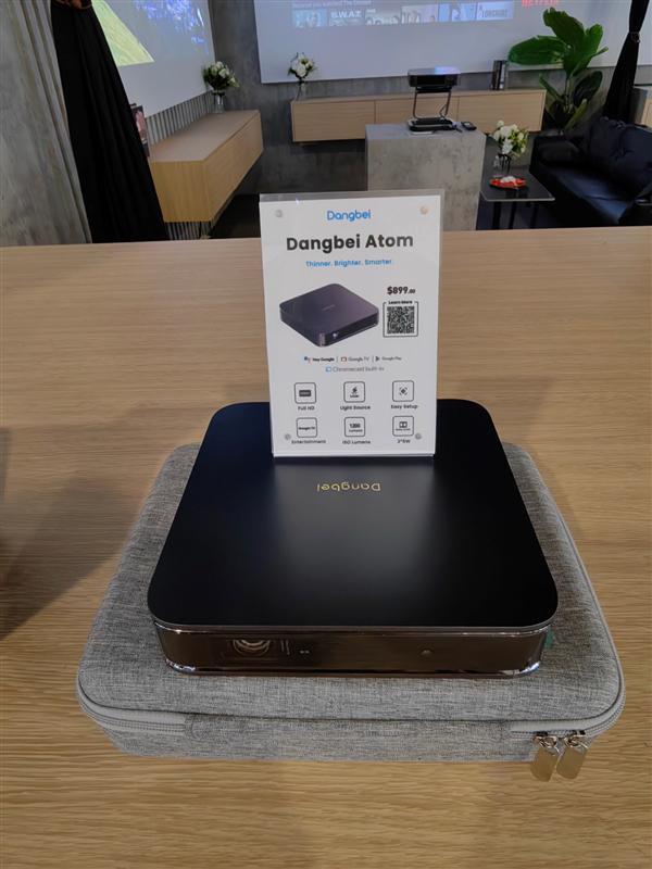 当贝投影大举进军海外:填补一大空白、2500亮度无敌