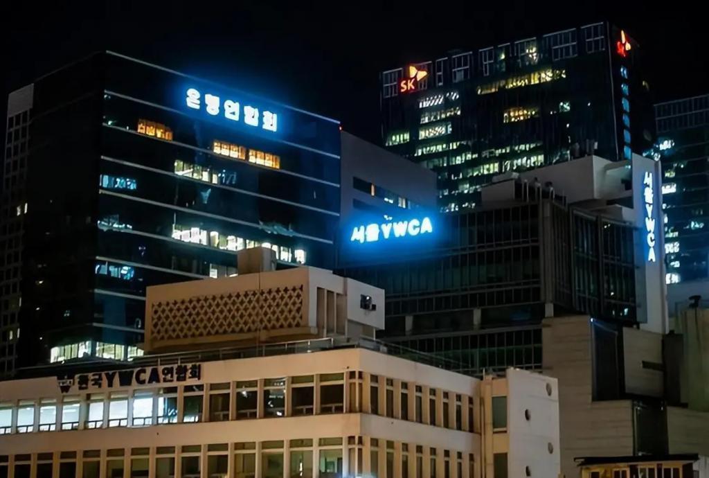 韩国财阀到底有多恐怖？那些年，被逼疯的金丝雀美人