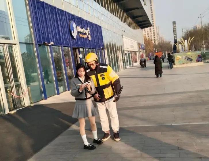 演员高虎被曝送外卖，同行透露其入职账号，3星刚过新手期