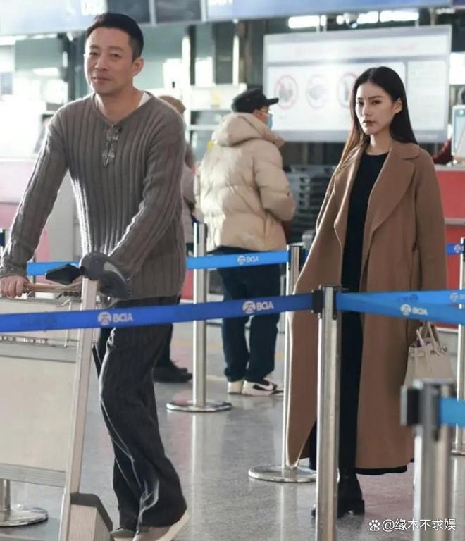汪小菲新女友黑料疑曝光：离过一次婚，多次骗钱