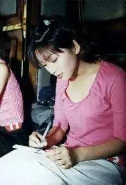 女星老牛吃嫩草的瓜！