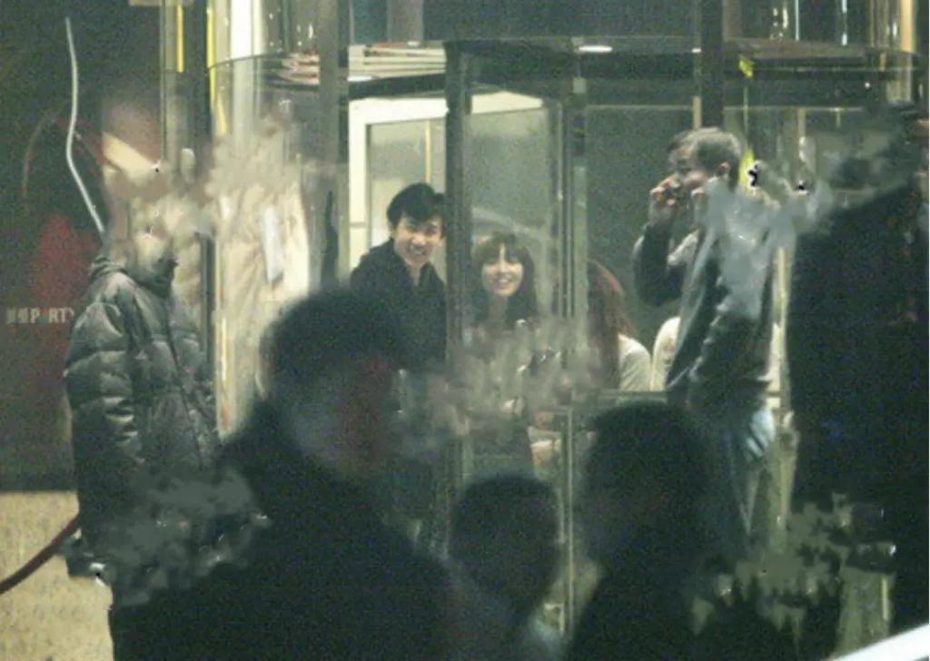 女星老牛吃嫩草的瓜！