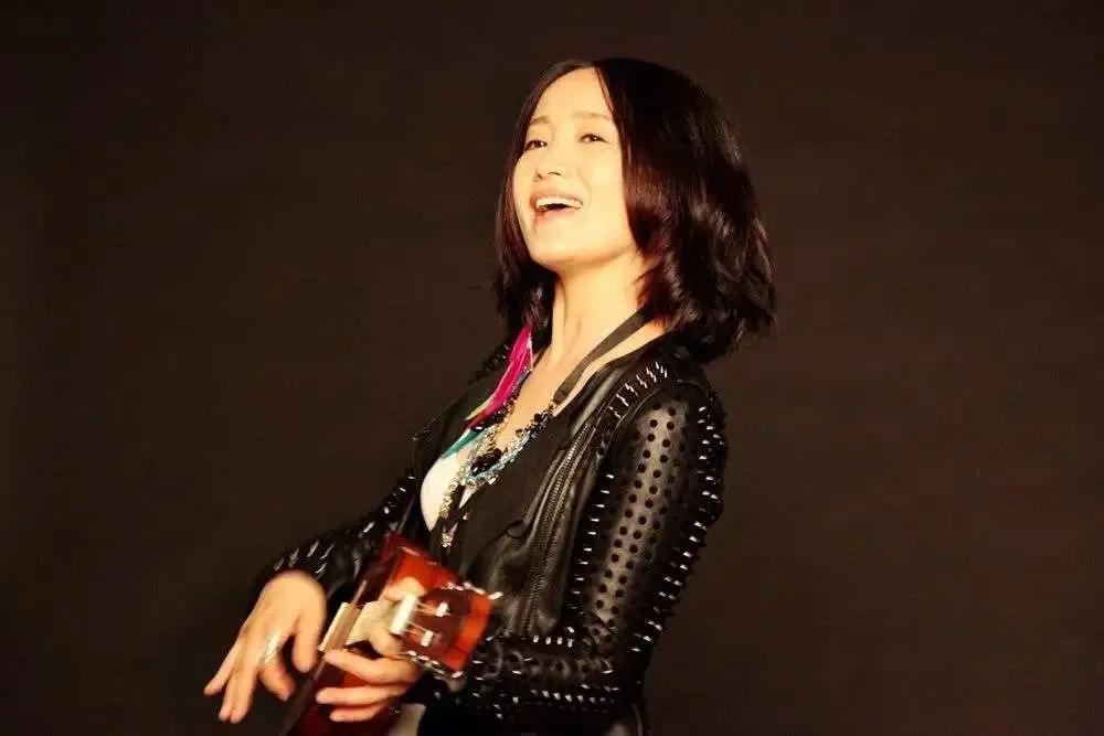 女星老牛吃嫩草的瓜！