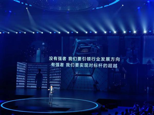 赵明：荣耀要超越华为的信号 苹果的拍照