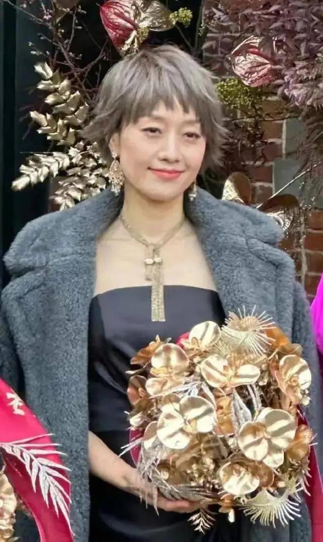 马伊琍迎第二春？出轨门十年后，她成了人生赢家