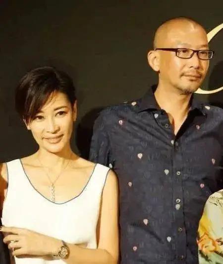 马伊琍迎第二春？出轨门十年后，她成了人生赢家