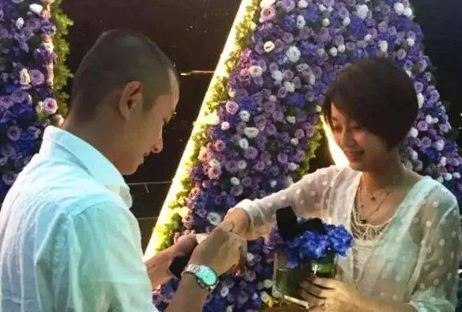 马伊琍迎第二春？出轨门十年后，她成了人生赢家