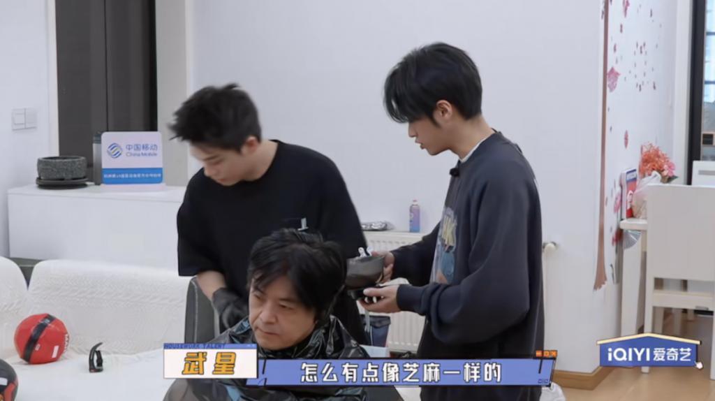 早知道他这么好笑，就留到春晚再看了