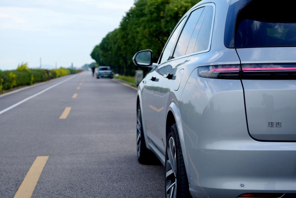 奔驰宝马「新玩意」齐上CES，但都是国产「玩剩下」的