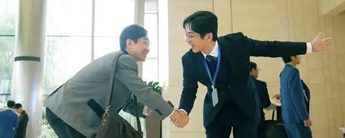 他一发疯，全网集体炸了