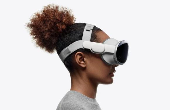 Apple Vision Pro包装内部附件曝光 2.5万元终于送充电器
