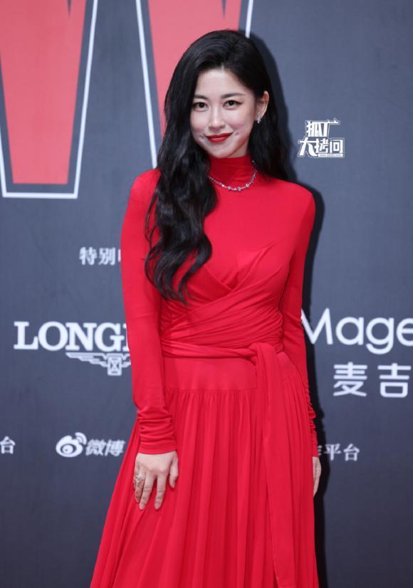 红毯这一夜，杨幂的脸孙俪的眼，撕开女星遮羞布