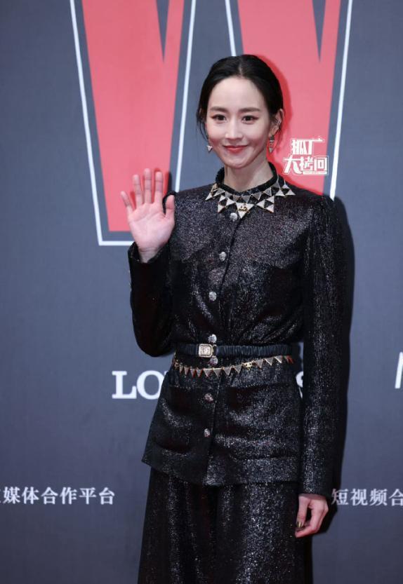 红毯这一夜，杨幂的脸孙俪的眼，撕开女星遮羞布