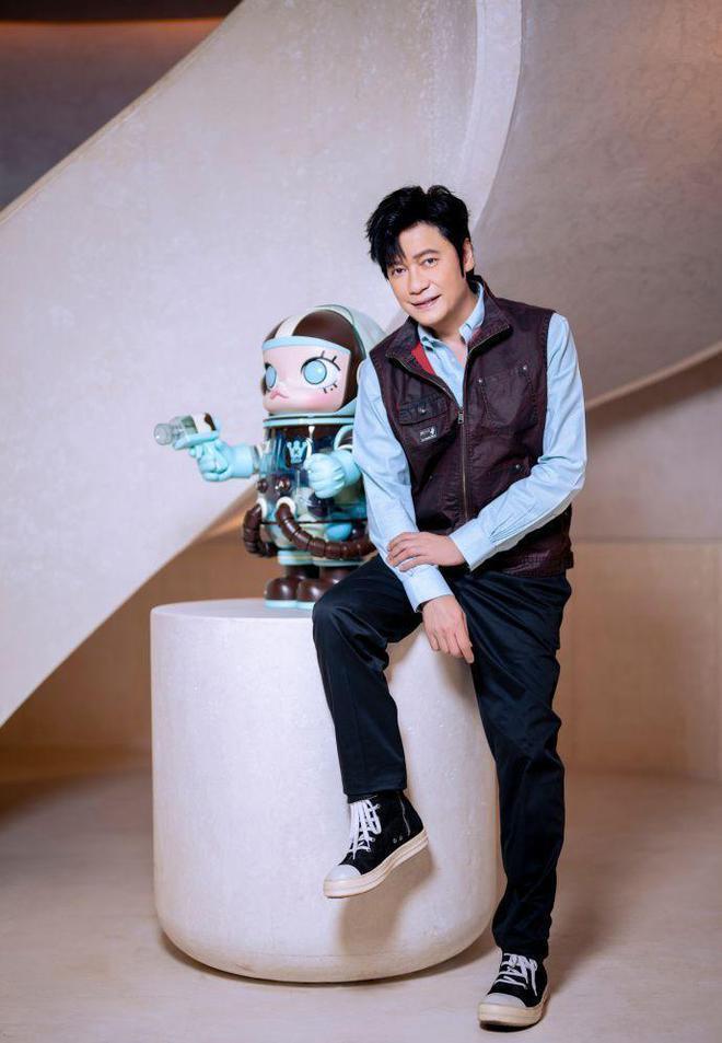 TVB明星：梁朝伟化妆要排队，视帝不能迟到，对比内娱太讽刺