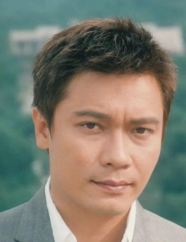 TVB明星：梁朝伟化妆要排队，视帝不能迟到，对比内娱太讽刺