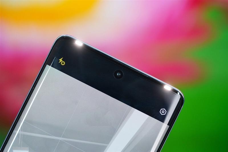 打破人像手机性能边界！vivo S18 Pro评测：不仅拍人好 玩游戏更出色