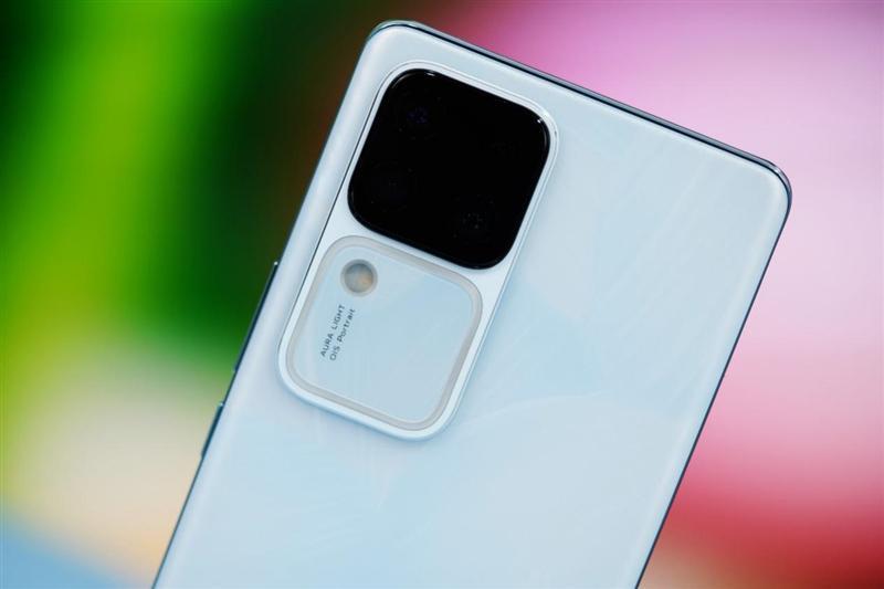 打破人像手机性能边界！vivo S18 Pro评测：不仅拍人好 玩游戏更出色