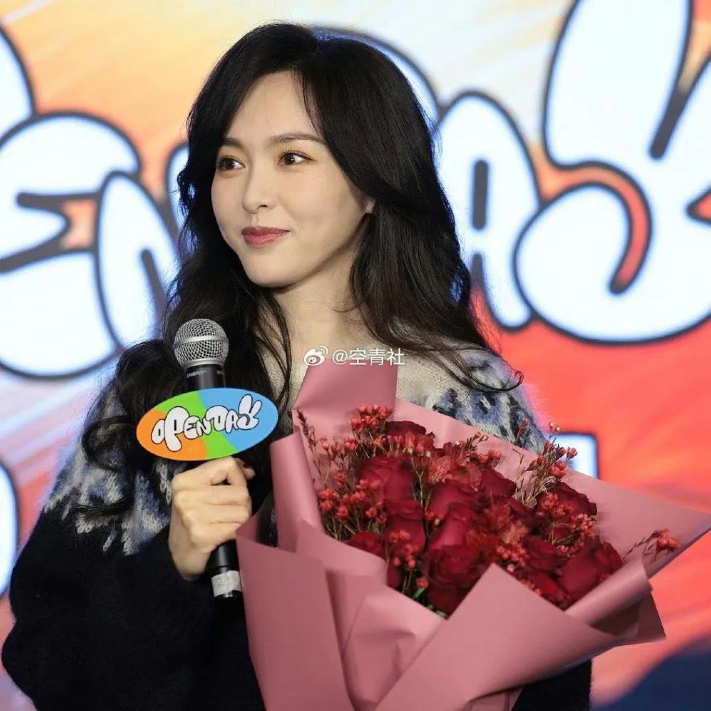 她现在的脸，好疲惫啊……