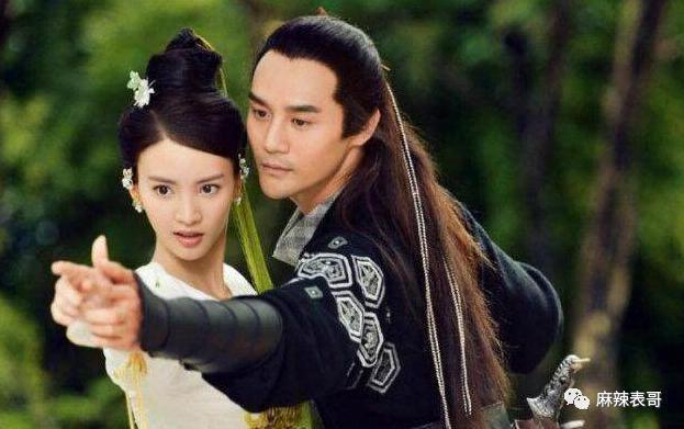 从棋逢对手到如今的男弱女强，这下网友更催他俩分手了…