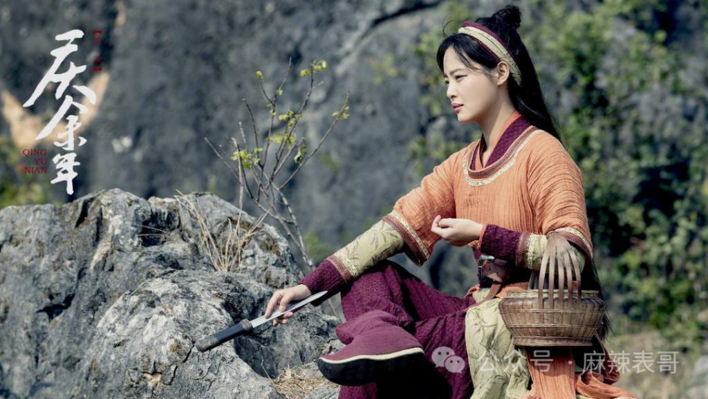 从棋逢对手到如今的男弱女强，这下网友更催他俩分手了…