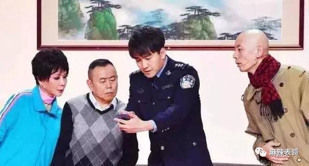 从棋逢对手到如今的男弱女强，这下网友更催他俩分手了…