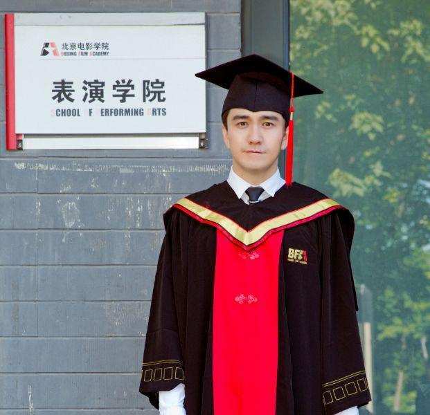 从棋逢对手到如今的男弱女强，这下网友更催他俩分手了…